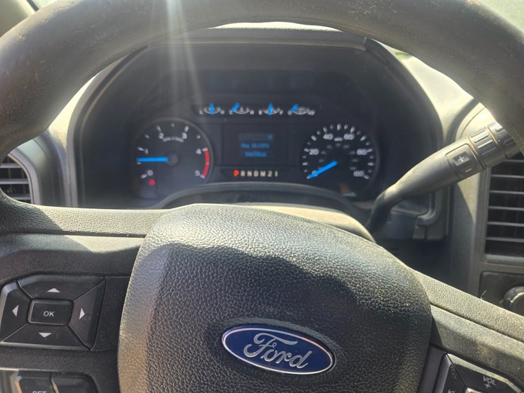 2017-ford-f550-image-46