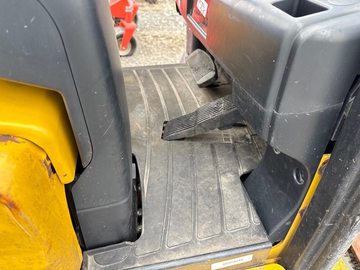 #49156-•-2021-yale-pneumatic-tire-forklift-g807n161450-image-19