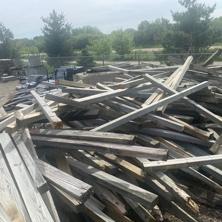 #10238 • Large Assortment Of Used Sign Posts