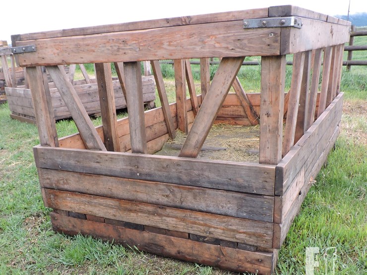 wooden-hay-feeder-295-image-2