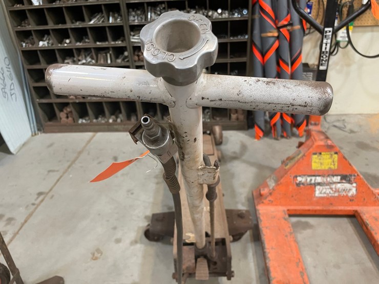 #10233-•-heavy-duty-truck-air-jack-image-5