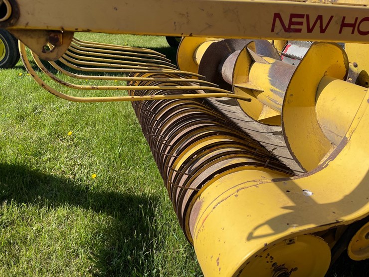 new-holland-790-image-11