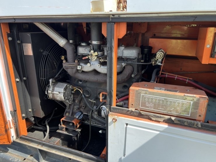 1997-multiquip-whisperwatt-25kva-towable-generator-image-10