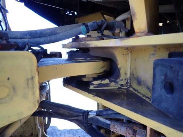 2018-caterpillar-924k-image-41