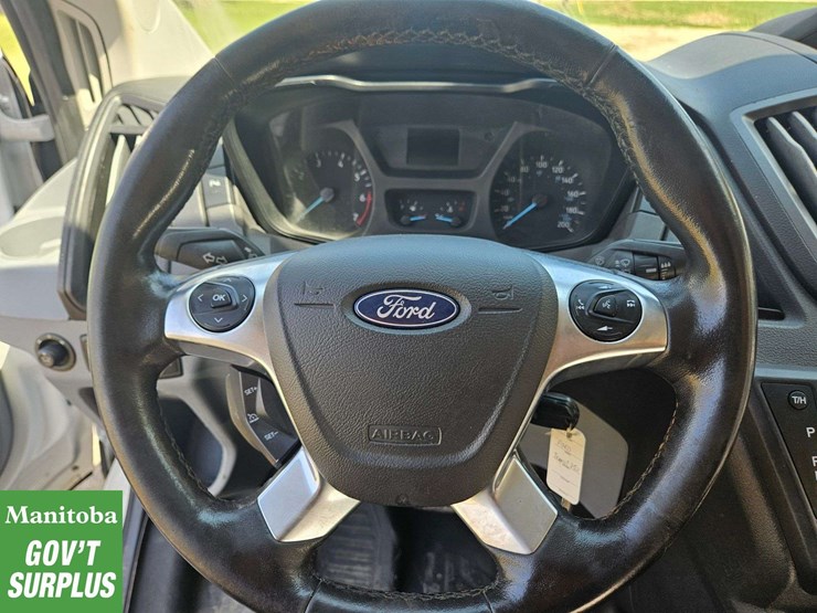 2017-ford-transit-image-22
