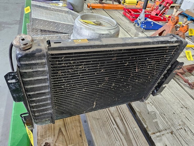 #6211-•-1969-camaro-radiator-image-3