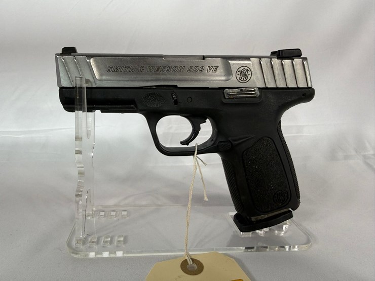 #13-•-smith-&-wesson-sd9ve-9mm-pistol-fbn4150-image-1