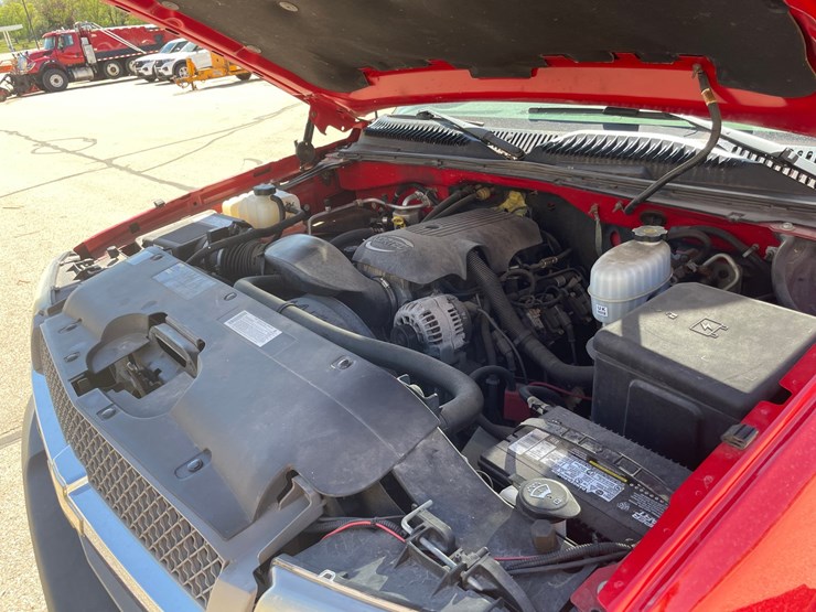 2004-chevrolet-2500-image-42