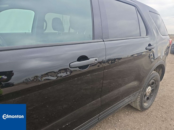 2018-ford-explorer-image-14