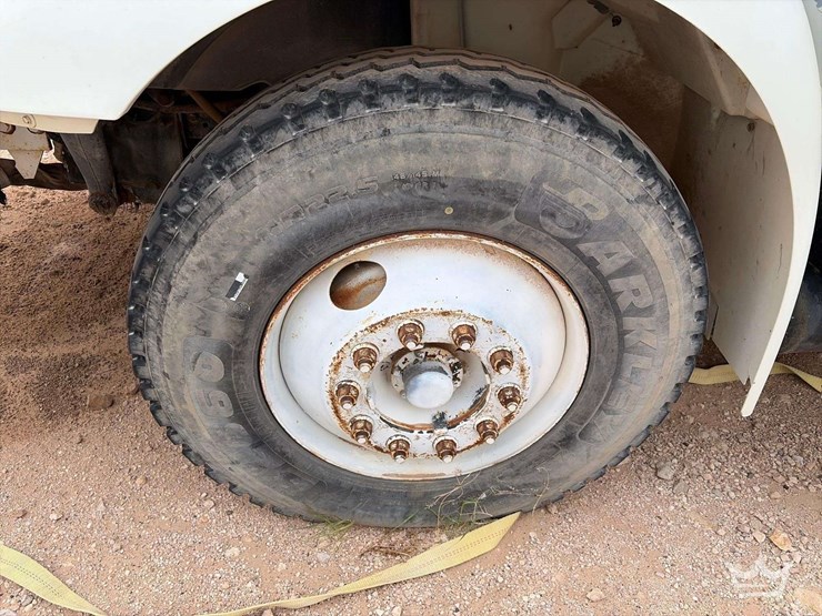 2003-international-durastar-4300-image-34