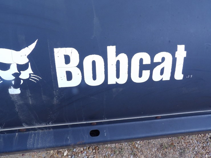 #40873-•-**2016-bobcat-84"-skid-steer-sweeper-a00a02963-image-4