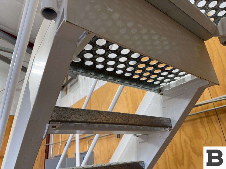 custom-metal-stairs-image-4