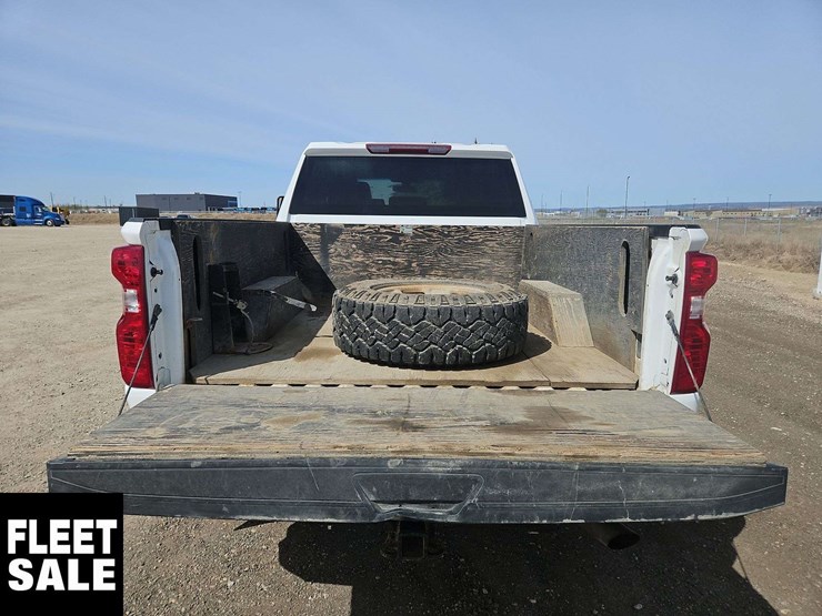 chevrolet-silverado-2500hd-image-15