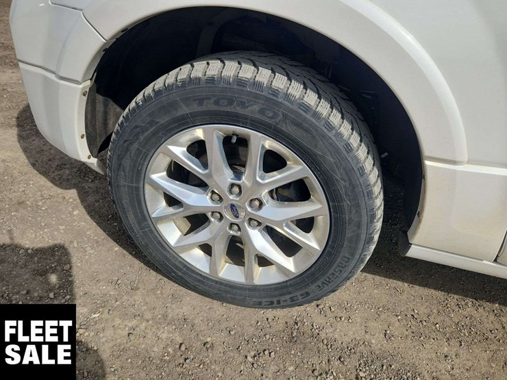 2015-ford-expedition-image-11