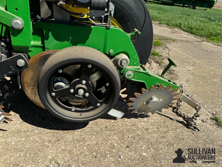 2013-john-deere-1770nt-ccs-image-15