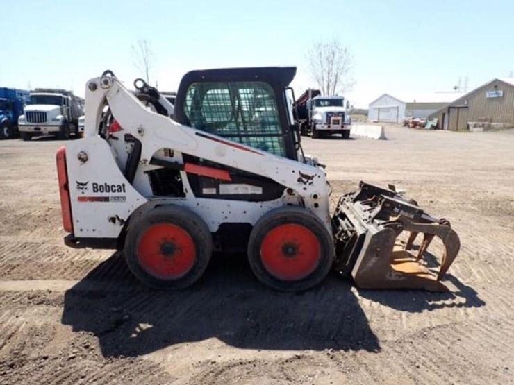 2014-bobcat-s590-image-4
