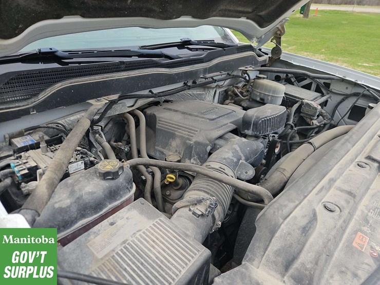 2017-chevrolet-silverado-3500hd-image-15