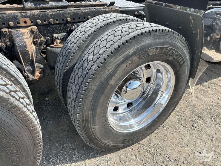 2016-western-star-4900-image-36