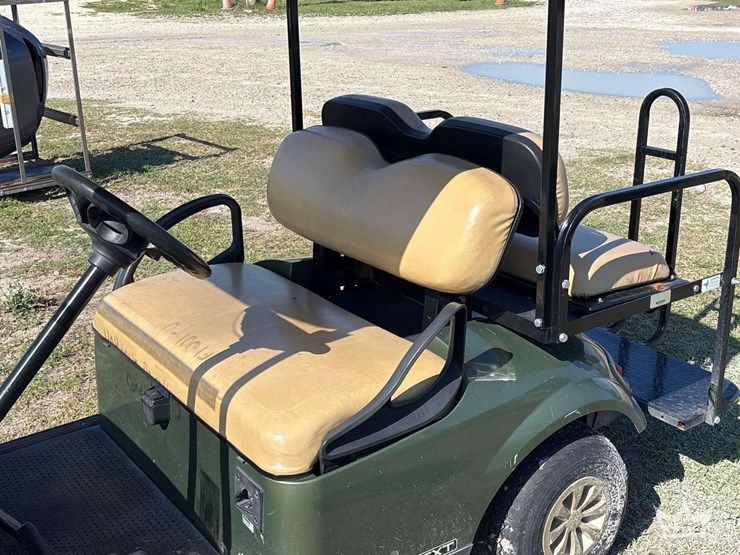 2019-ez-go-electric-cart-image-7