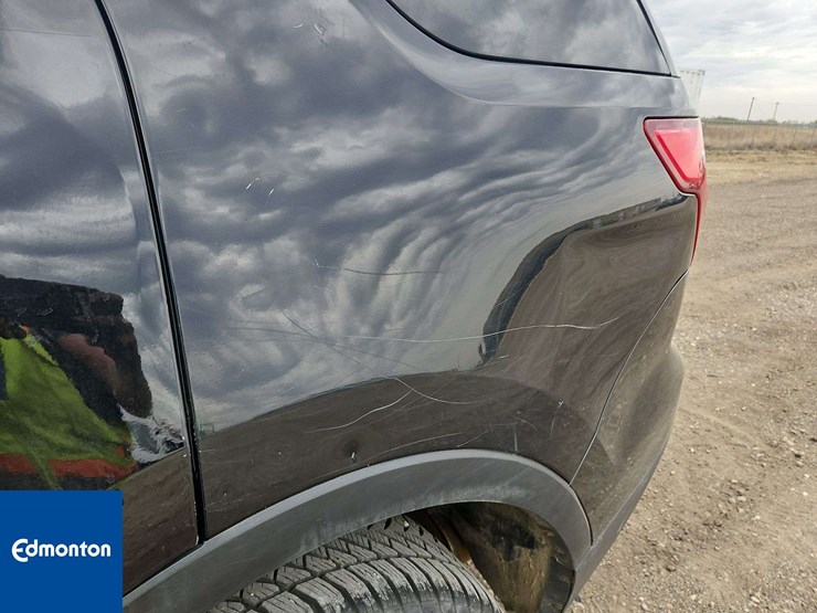 2015-ford-explorer-image-32