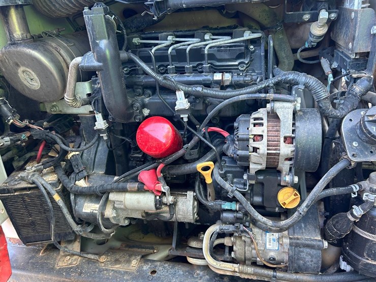 2020-bobcat-t550-image-15