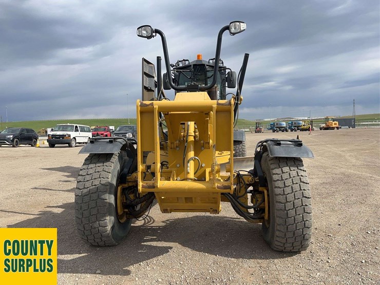 caterpillar-160m-awd-image-9