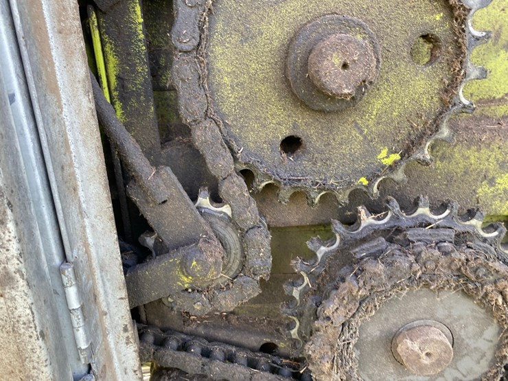 claas-rollant-66-image-21