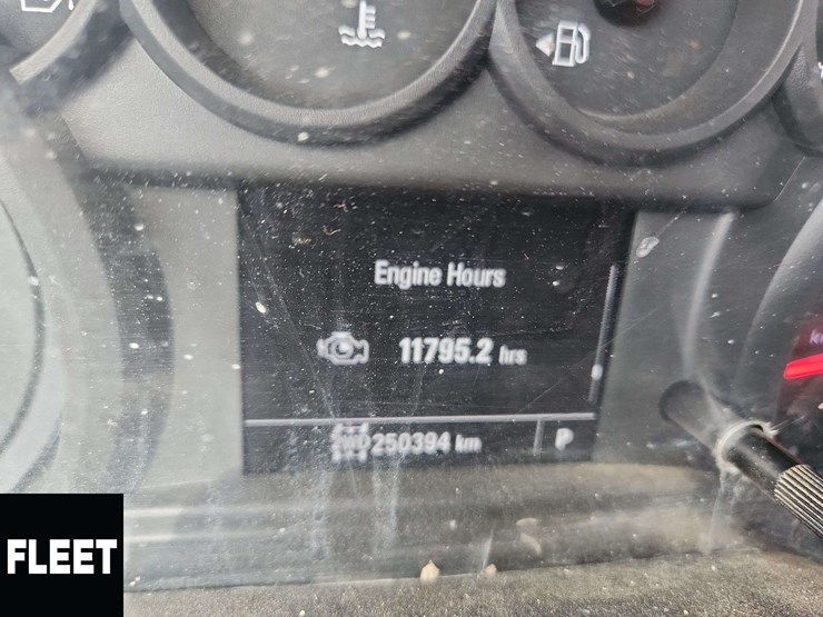 2020-chevrolet-silverado-2500hd-image-15