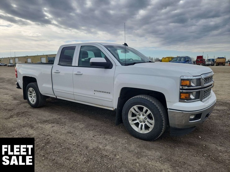 2015-chevrolet-silverado-1500-image-2
