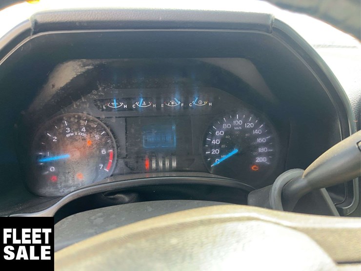 2021-ford-f350-image-19
