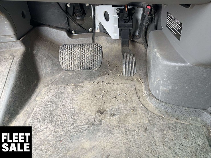 2018-mercedes-benz-sprinter-3500-image-22
