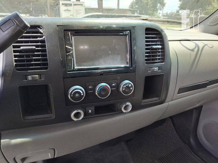 2008-chevrolet-silverado-1500-image-22