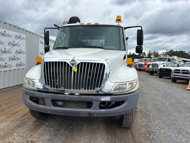 2010-international-durastar-4300-image-3