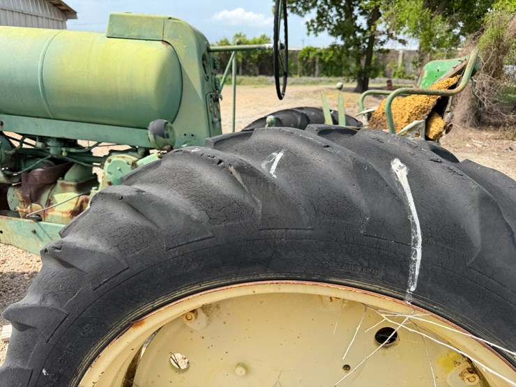 1957-john-deere-620-image-6