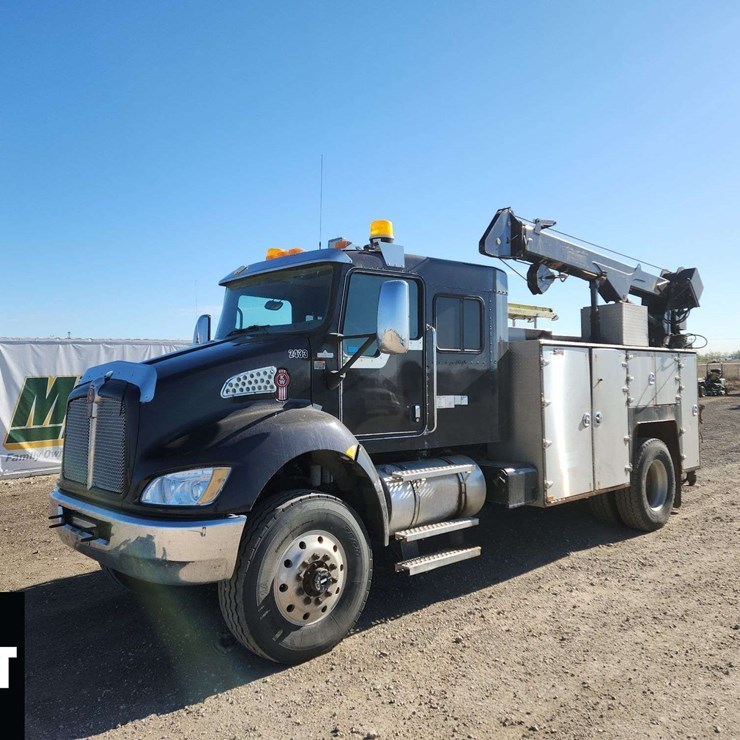 2012 KENWORTH T370