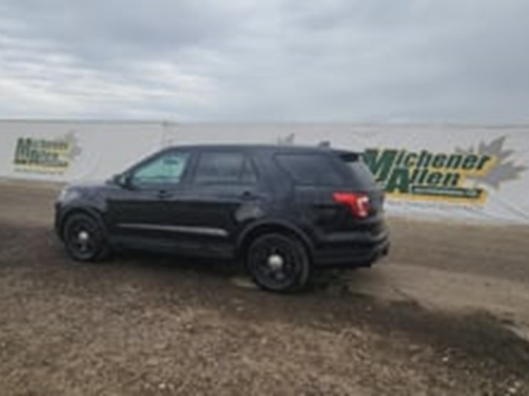 2018-ford-explorer-image-5