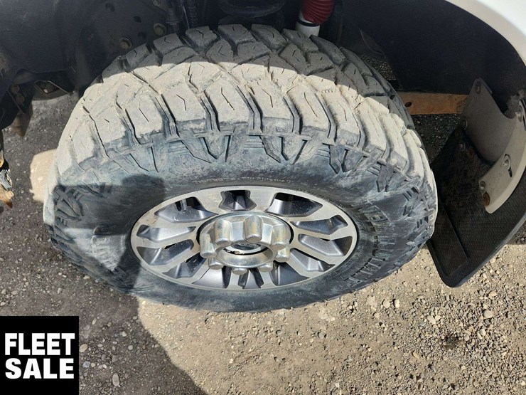 2022-ford-f250-image-10