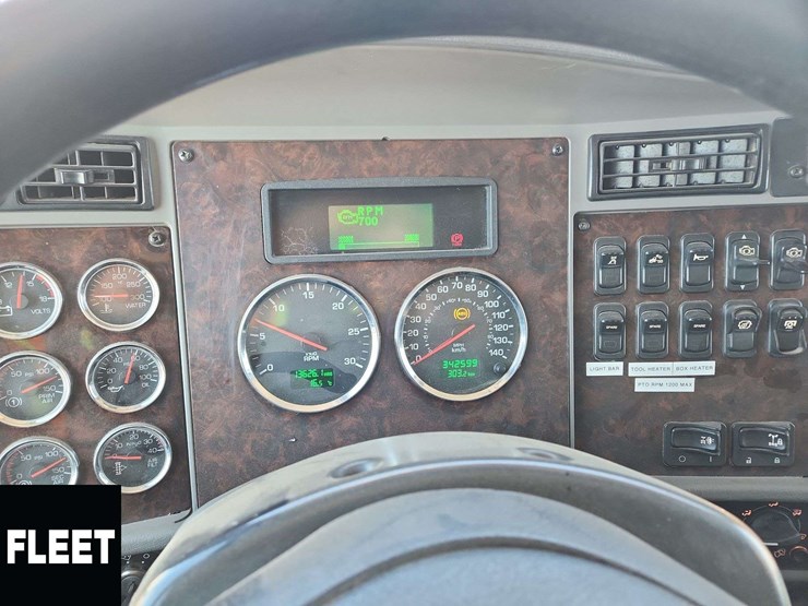 2012-kenworth-t370-image-9
