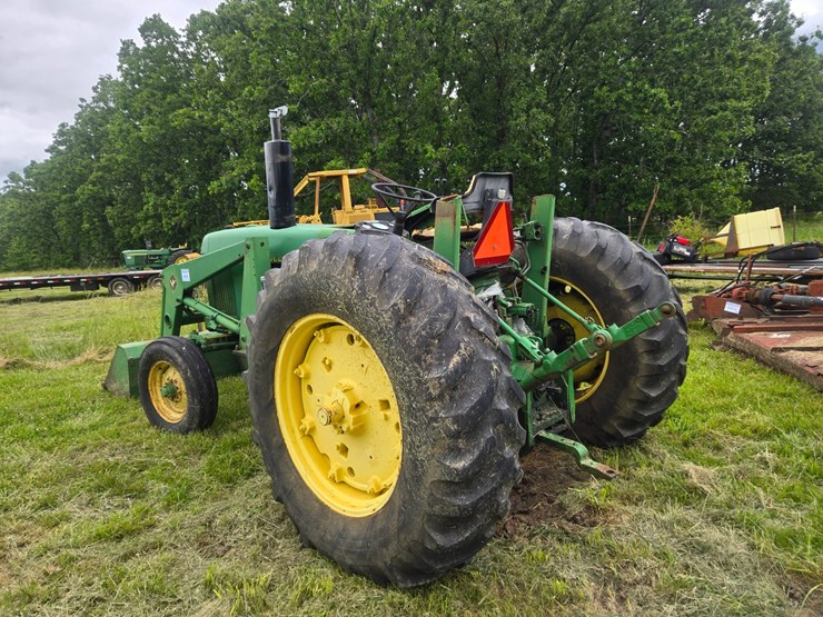 john-deere-2840-image-4