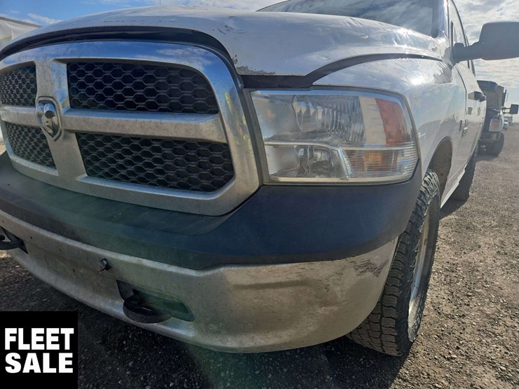 2015-dodge-1500-image-56