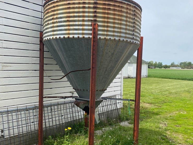 pax-feed-bin-2-ton-image-1