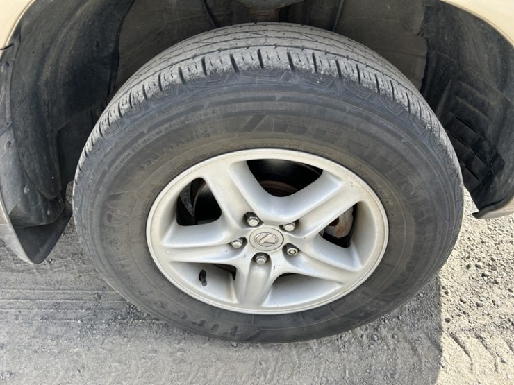 2000-lexus-rx300-image-33