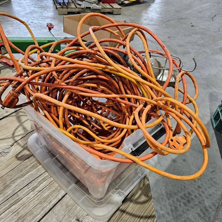 #6266 • Tote Of Extension Cords