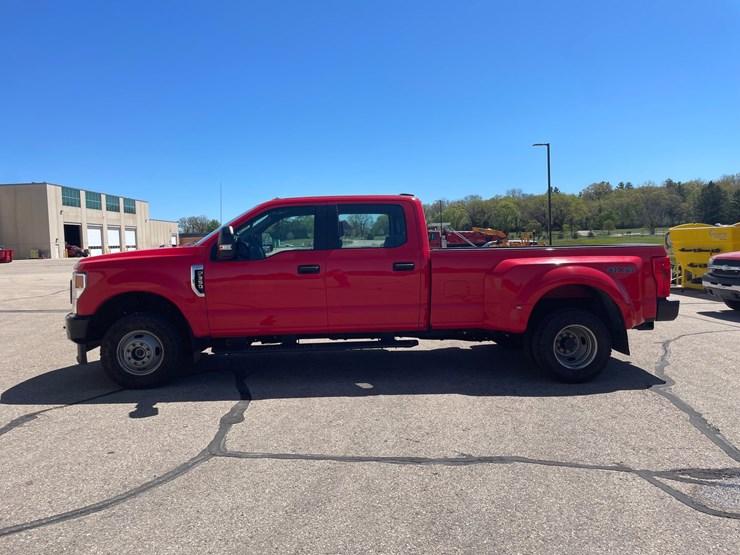 2020-ford-f350-xl-image-10
