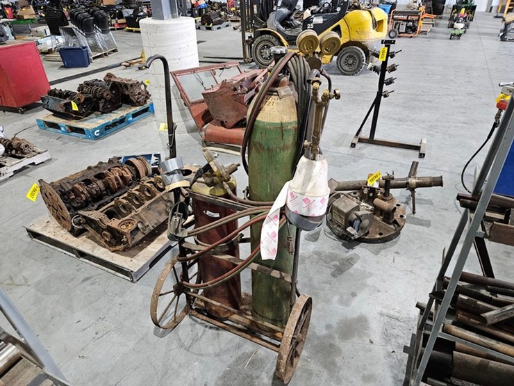 #6193-•-oxygen-&-acetylene-torch-cart-image-4