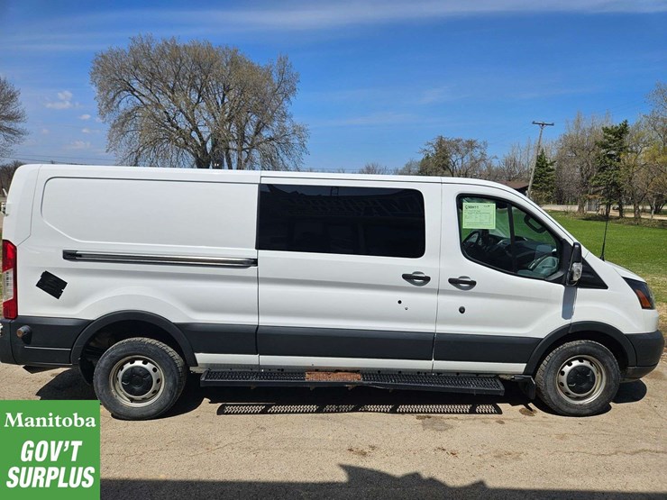 2017-ford-transit-image-7