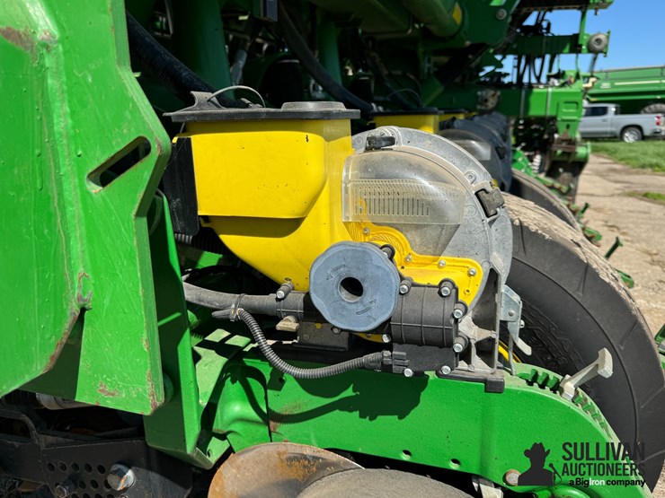 2013-john-deere-1790-ccs-image-15