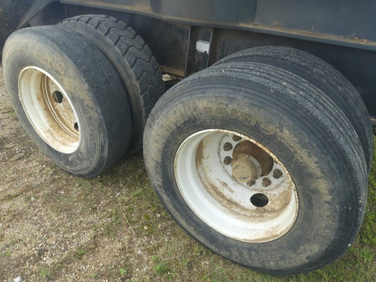2019-deere-437e-image-5