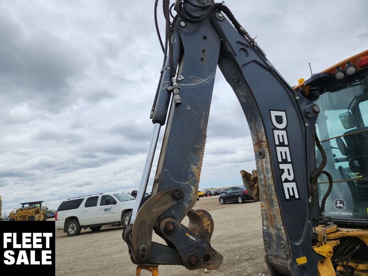 deere-410l-image-24