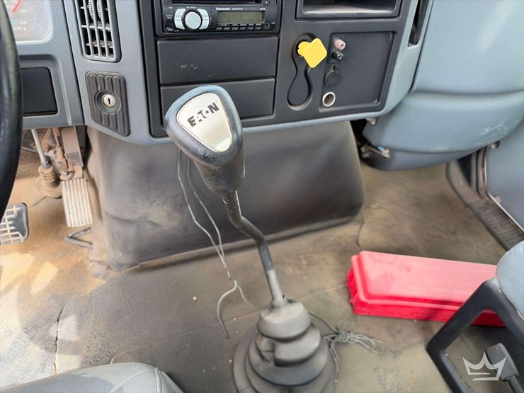 2007-international-durastar-4300-image-10